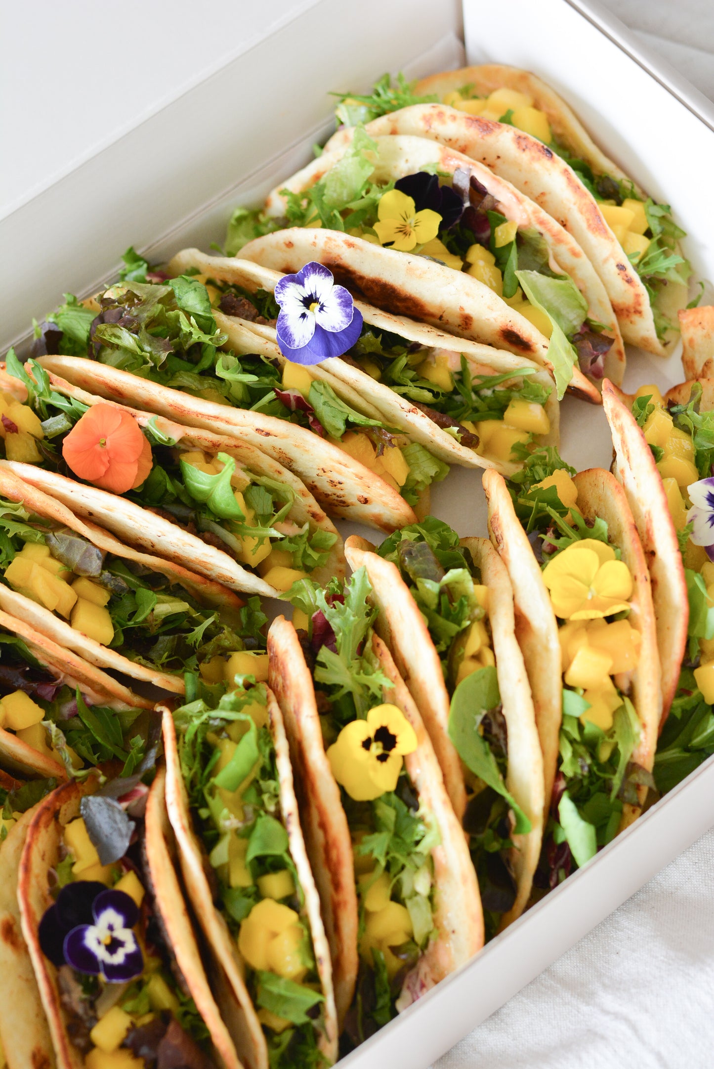 Beef Tacos With Mango Salsa (16pcs)